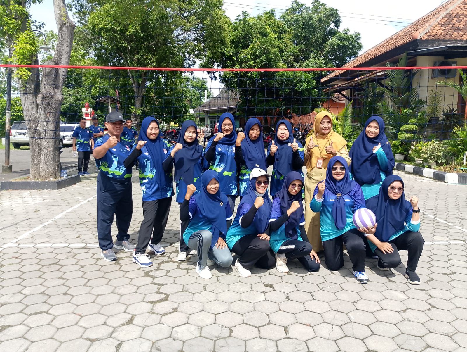 LOMBA VOLI HUT PGRI Ke-80 CABANG BENDOSARI